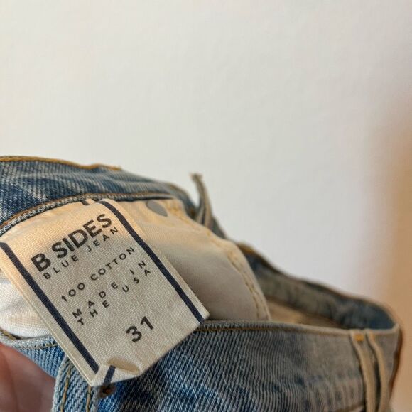 B Sides Blue Jeans Medium Wash Denim Cut-Off High Rise Shorts Women's Size 31 - Picture 4 of 5